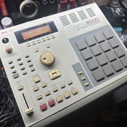 AKAI MPC2000