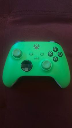 Green XBOX SERIES X CONTROLLER