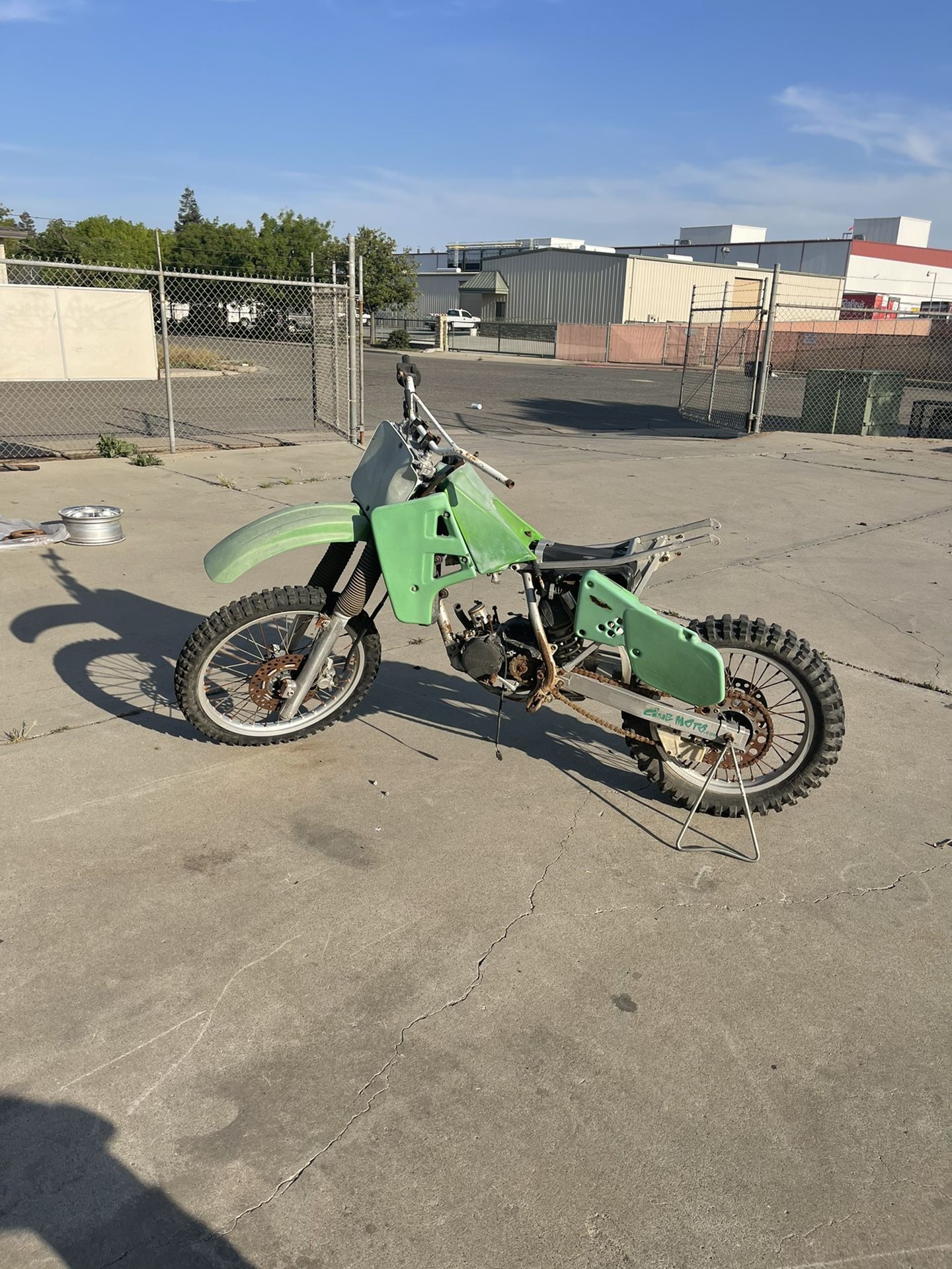 1986 KX125