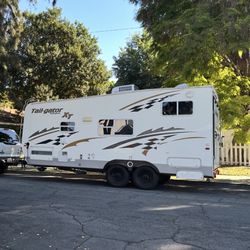 2004 Keystone Tailgator