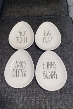 Rae Dunn Easter Plates