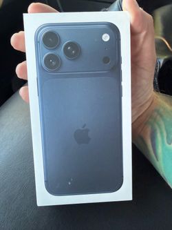 Brand new unopened iPhone 17 Pro Max 512gb