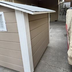 Large   Dog House For Sale 