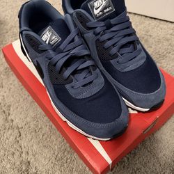 Brand New Nike Air Max 90 men’s size 11