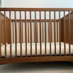 Potterybarn kids Modern Crib With Toddler Conversation Kit