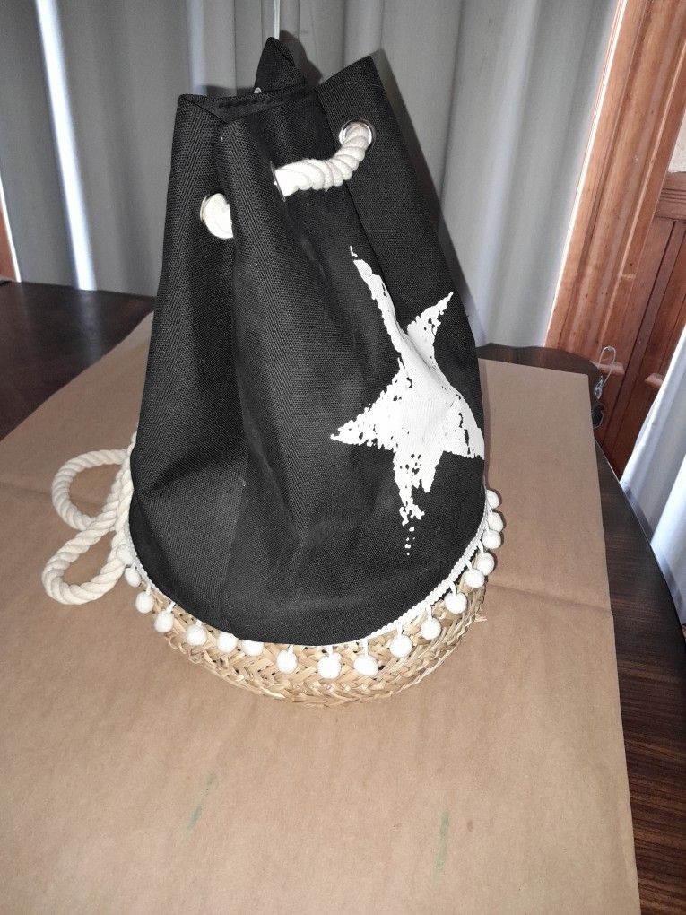 New Beach Bag With Comfortable Rope Straps