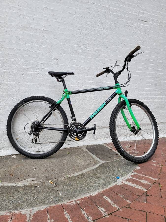 Med 18” Raleigh John Tomac Technium 21 spd mtb with riser bar Shimano