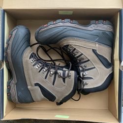 Men’s size 11 bass winter boots in excellent condition