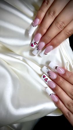 Nails 