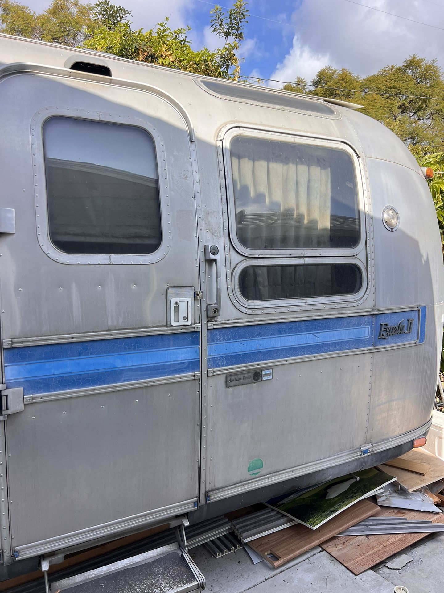 1981 Airstream Excella II