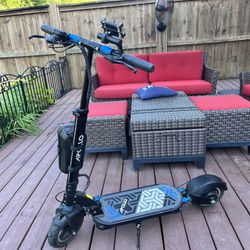 Apollo Explore Electric Scooter