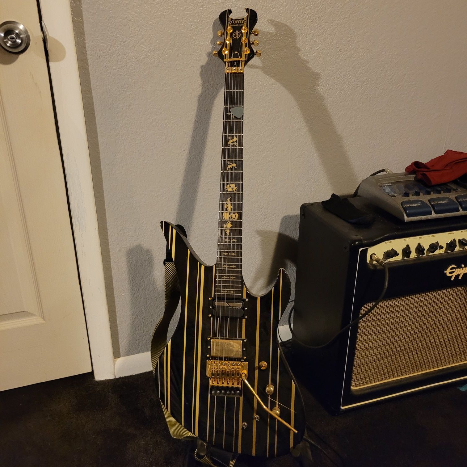 Schecter Synyster Custom S Electric Guitar