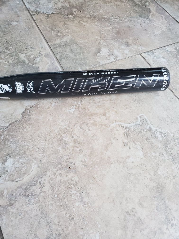2018 MIKEN RIOT SOFTBALL BAT