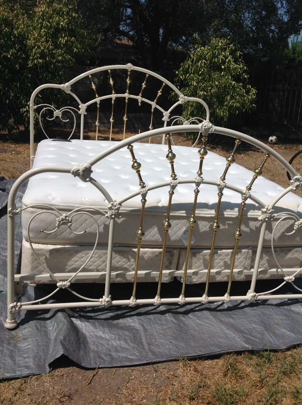 Cast Iron King Size Bed Frame Only No Mattress Color Ivory And Gold Cast Iron King Size Bed Frame Only No Mattress Color Ivory And Gold For In San Bernardino Ca Offerup