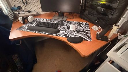 Corner Desk