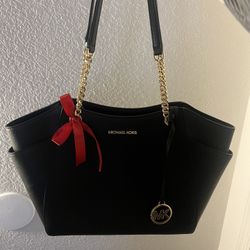 Micheal Kors tote bags 