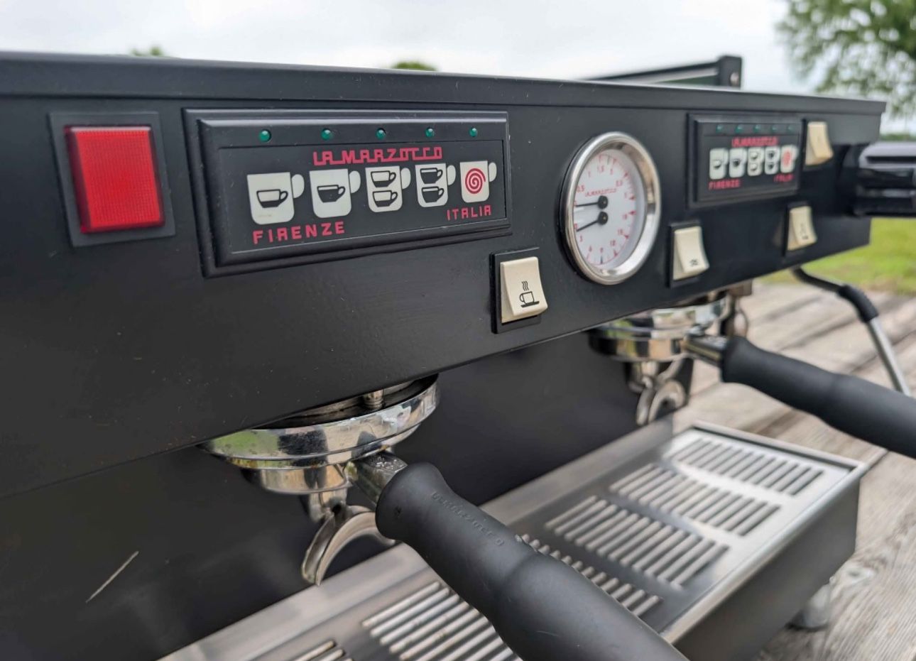 Neatly Used Matte Black La Marzocco Linea Mini Espresso 2AV 220v 2012