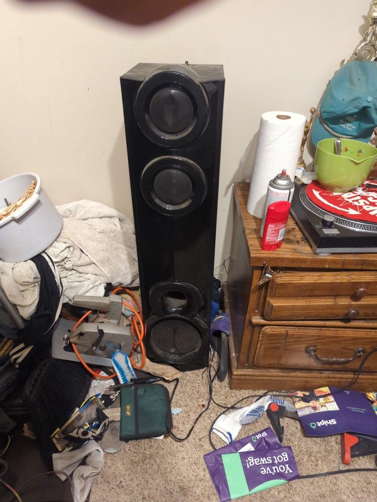 2 Home Sound System Speakers