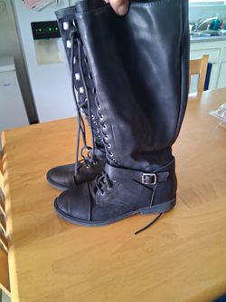 Size 8 Women's Boots Like New