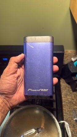 Giant power charger works with light