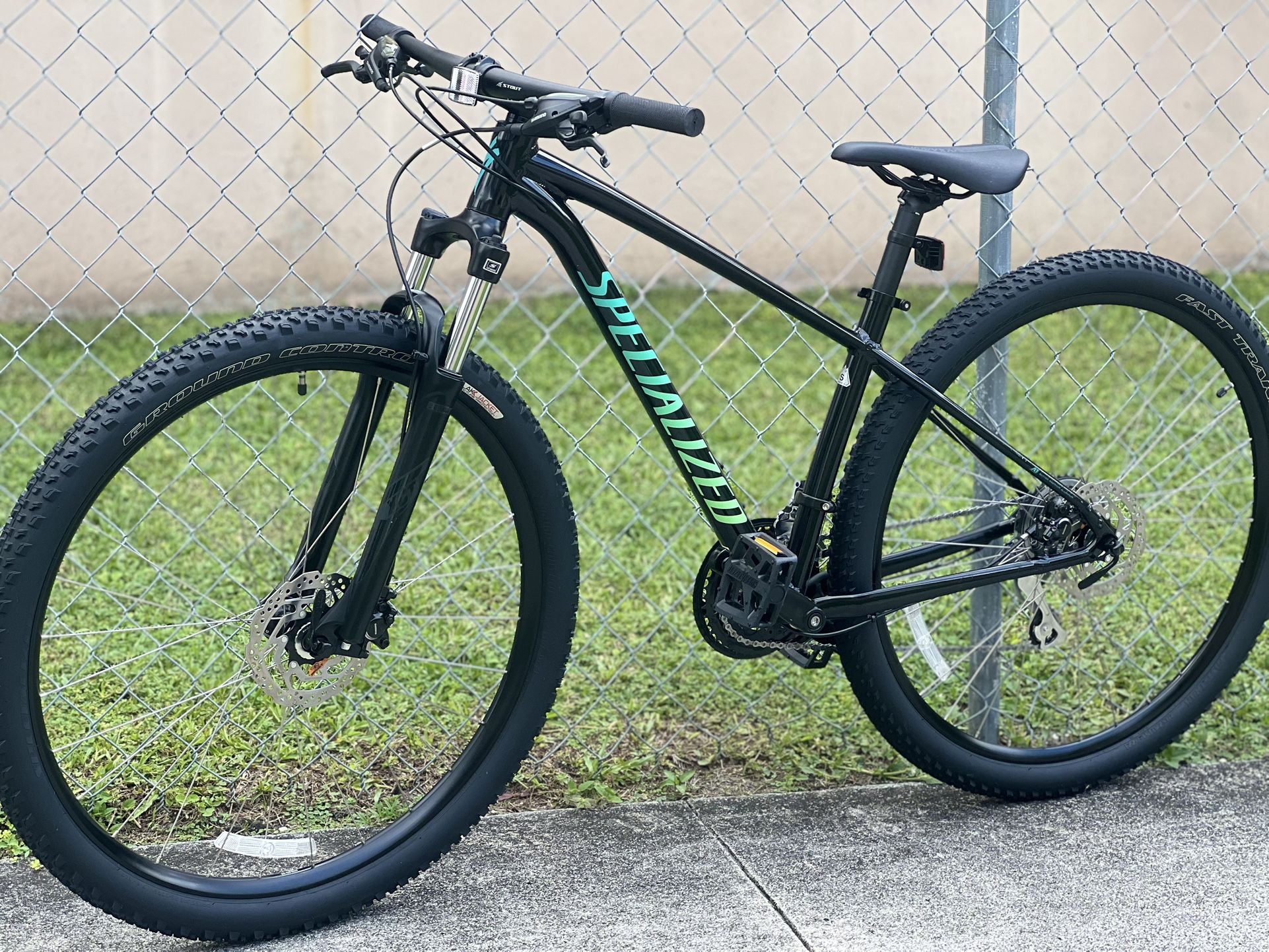 Specialized Rockhopper MTB, 29β Wheels Size