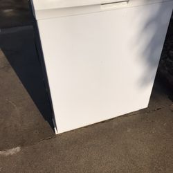 Frigidaire Dishwasher- 