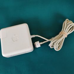 16.5 Volt Genuine Apple Charger