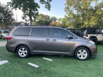 2016 Toyota Sienna