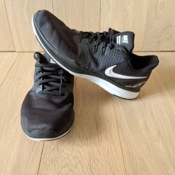 Nike In-Season TR 8 women's training shoes Size 10