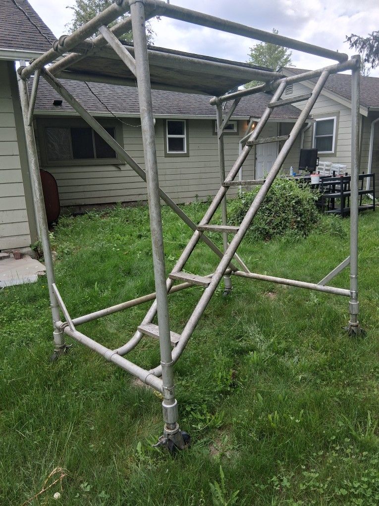 Fold Up Aluminium Heavy Duty Scaffolding