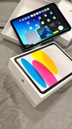 Apple iPad 11th Generation (10.9-inch, Blue)