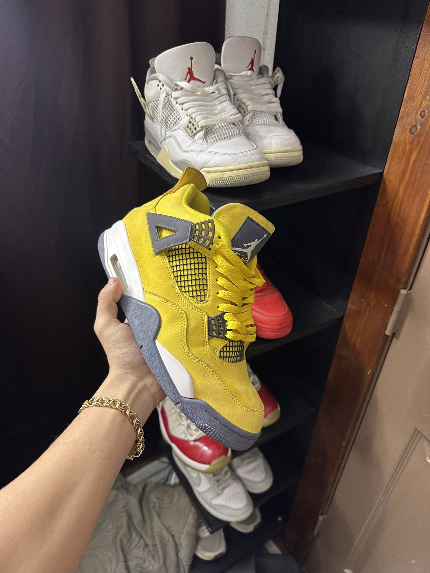 Jordan 4 lighting