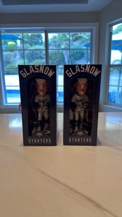Glasnow Bobbleheads