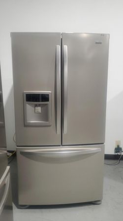 Kenmore French Door Silver Refrigerator Fridge
