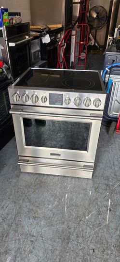 FRIGIDAIRE PROFESSIONAL ELECTRIC RANGE STAINLESS STEEL WORK PERFECTLY