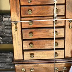 Standing Jewelry Chest