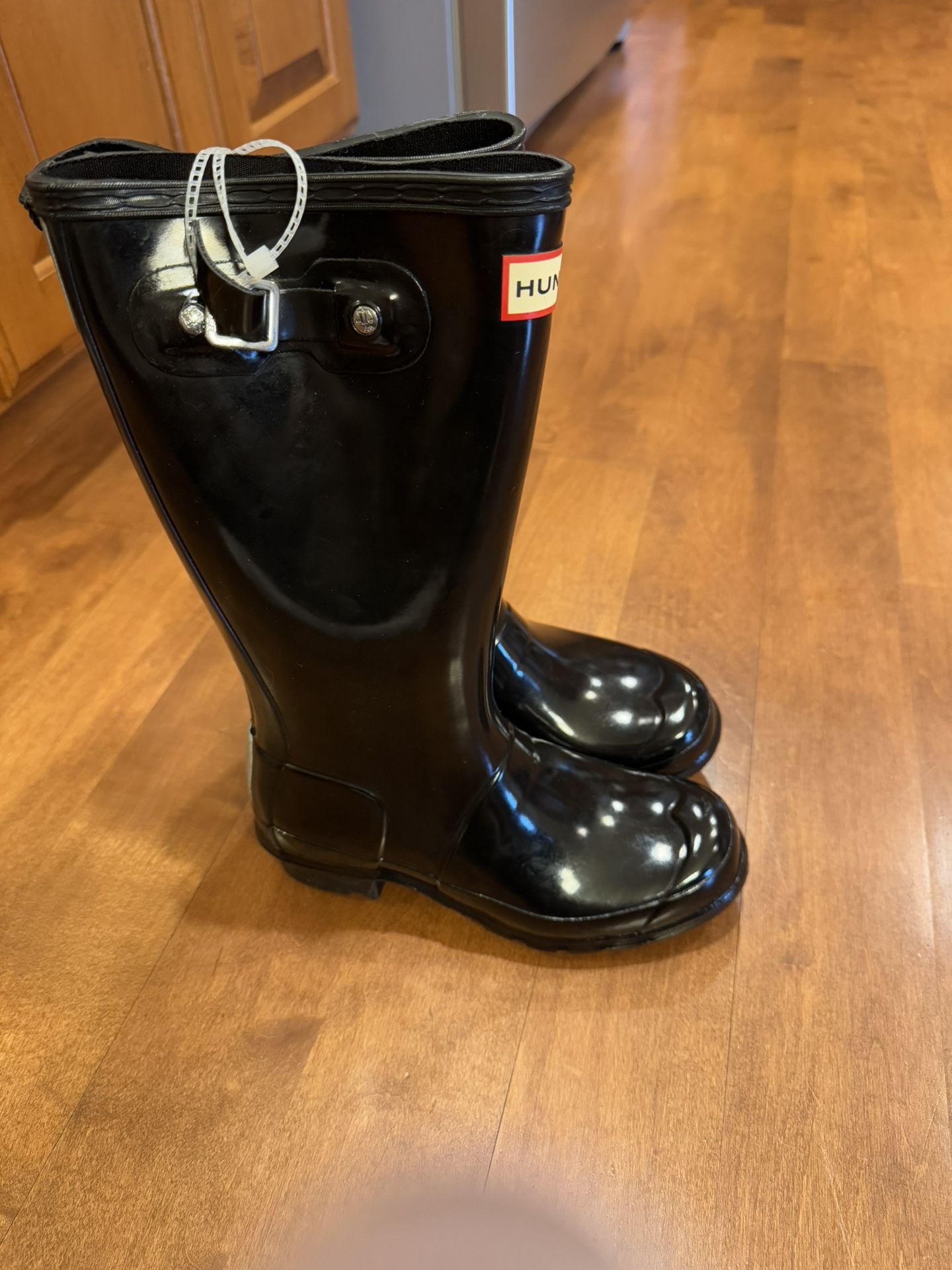 Girls brand new hunter rain boots shipping available