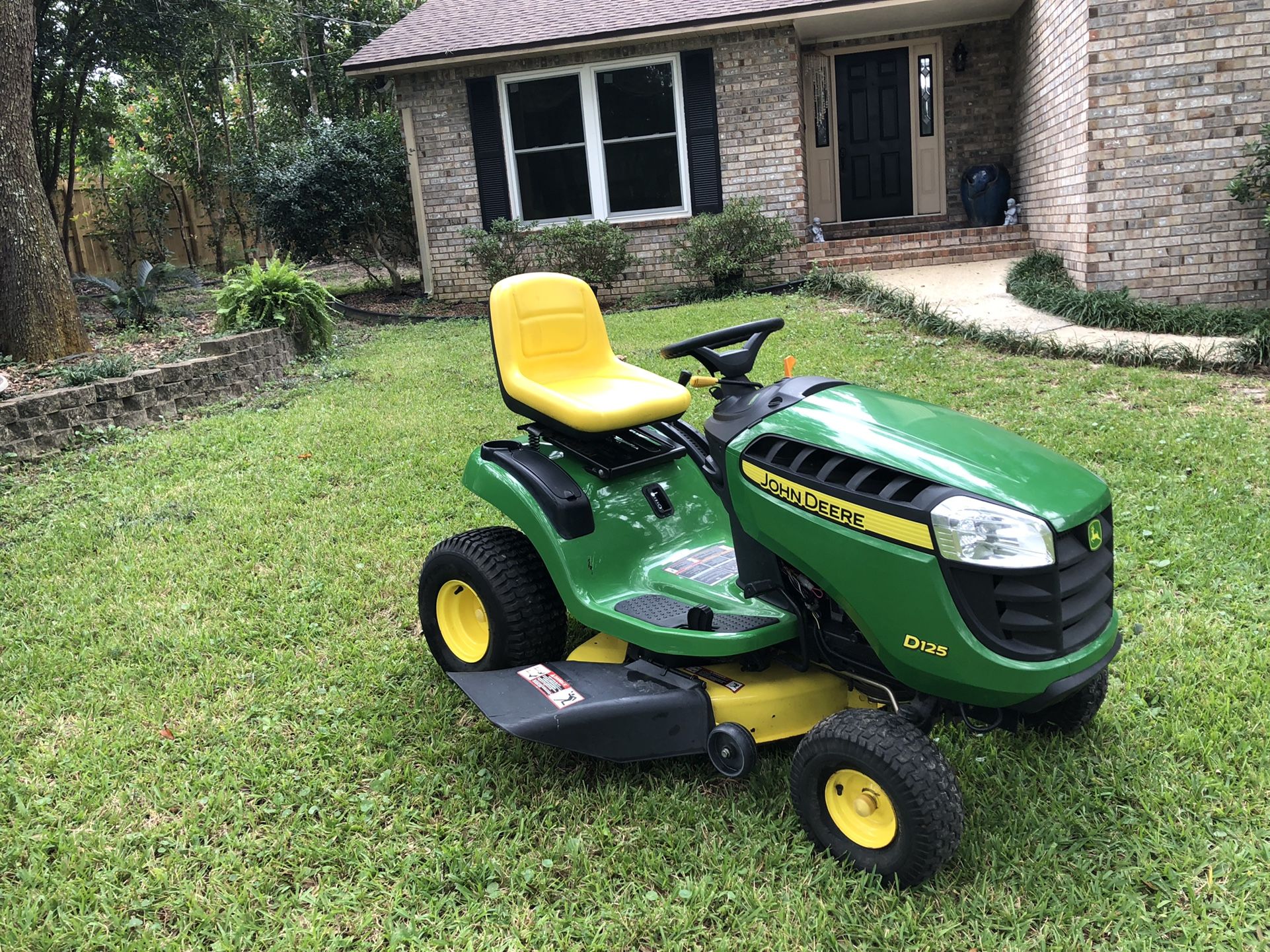 Garage kept Great condition, Moving only 40.8 hrs, V-Twin engine, hydro static transmission.” cut, LED Lights, Starts Runs Drives Great 