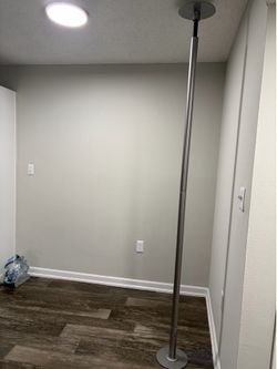 Yaheetech stripper pole