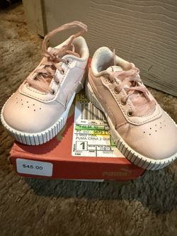 Puma toddler Shoes -Puma Carina 2.0 - Size 5C