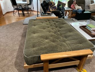 2 futons
