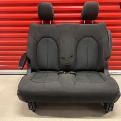 2018 Chrysler Pacifica Used Rear Second Row Seat Assembly Black Cloth