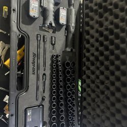 Snapon  62 Pc. 3/8" Drive Cordless Impact To Go Foam Kit