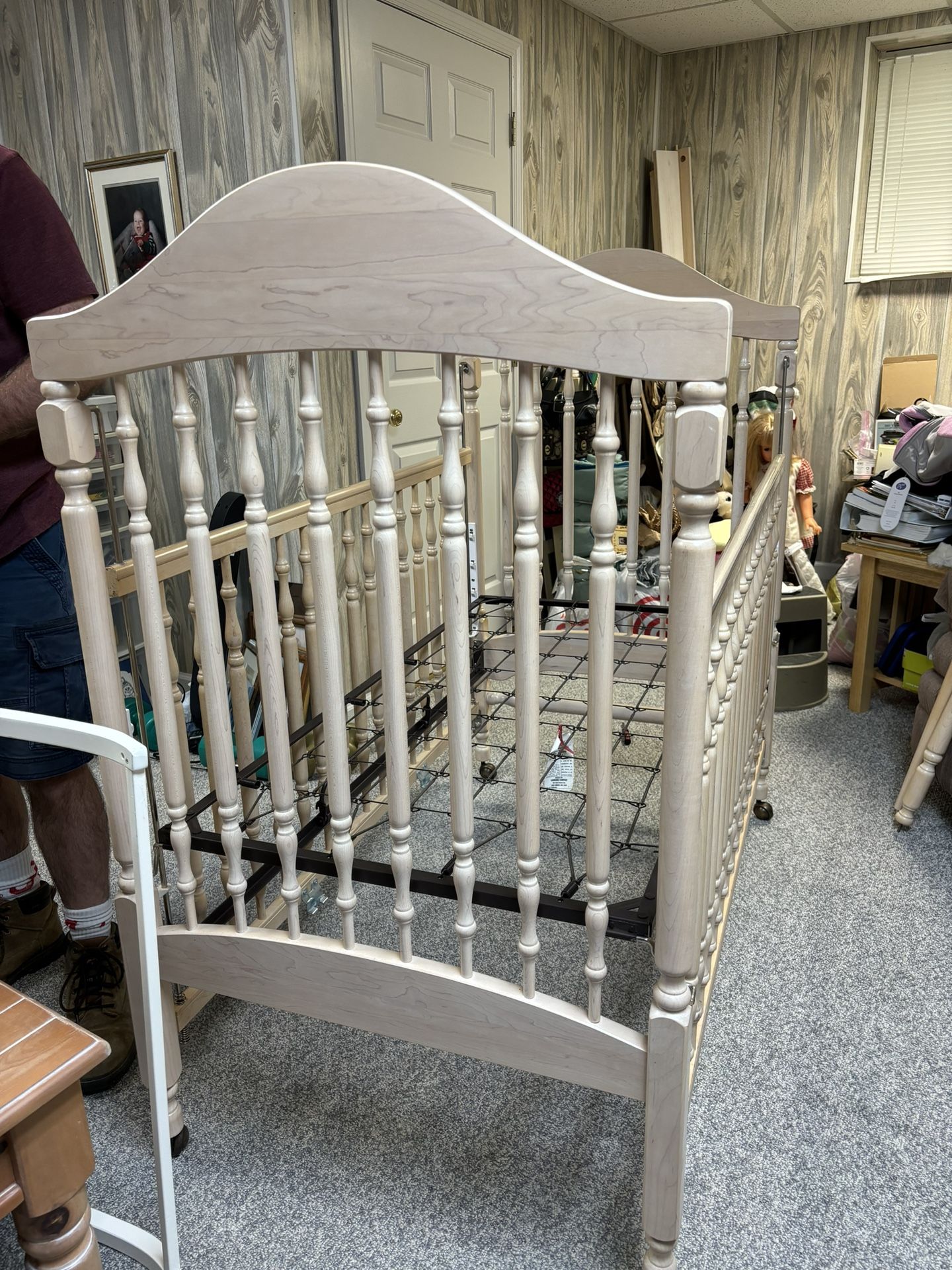 Baby Bed Simmons
