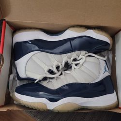 Jordan 23s Navy Blue And White Size 10.5