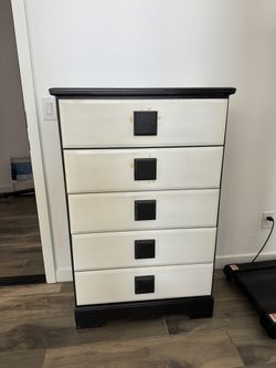 Tall 5-Drawer Dresser 