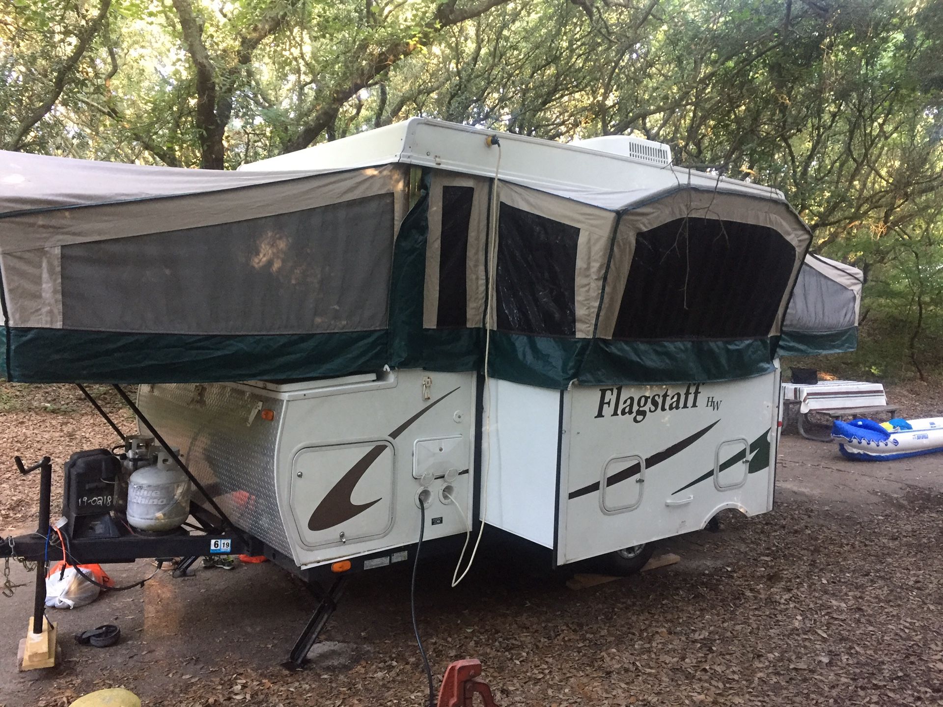 2007 flagstaff HW (High Wall) pop up camper