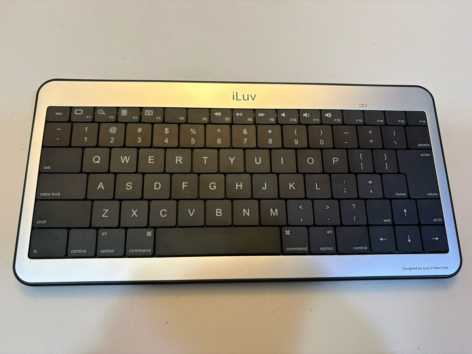 ILuv Bluetooth Keyboard