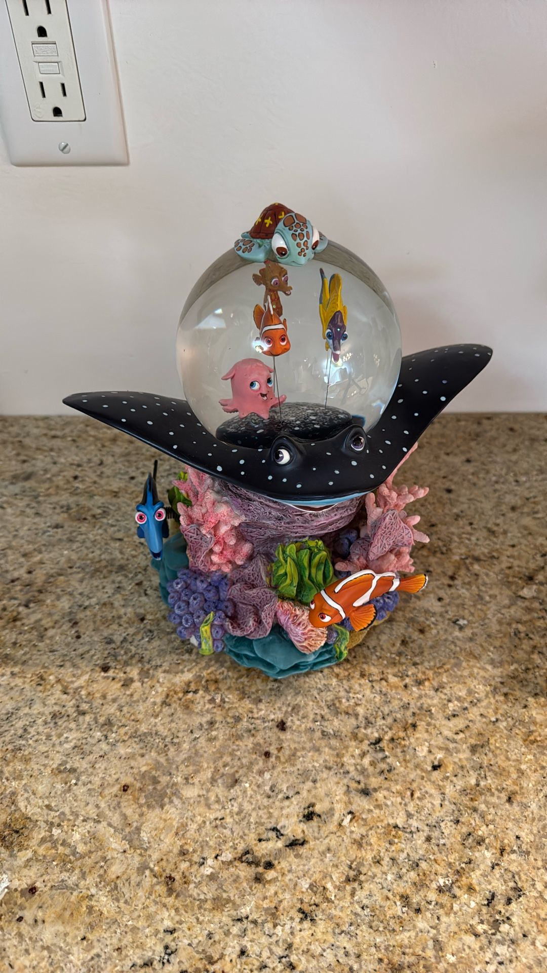 Disney’s Nemo with Friends Snow Globe
