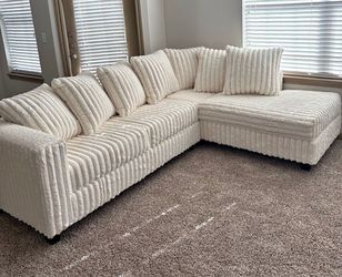 NEW IVORY SECTIONAL SOFA WITH FREE DELIVERY PAY UPON ARRIVAL